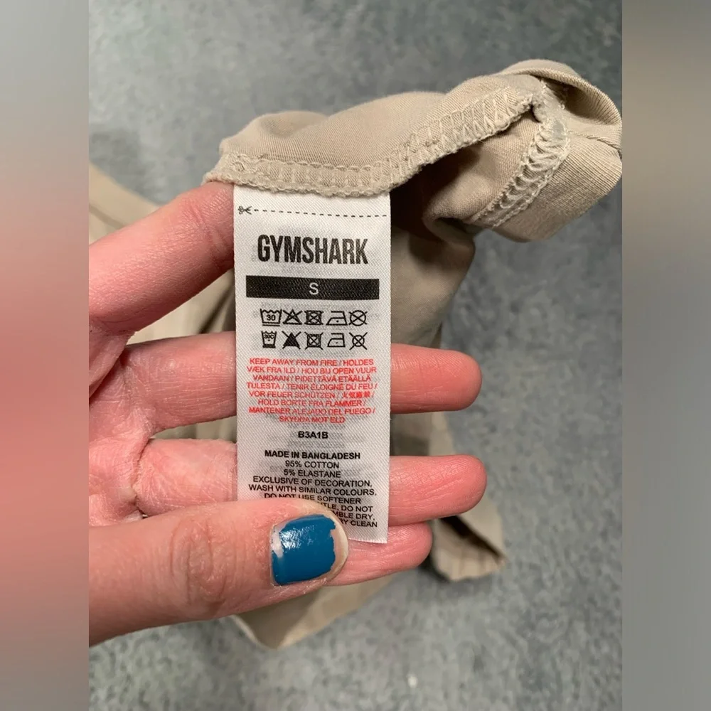 Gymshark Tan Crop Top small tee - Picture 6 of 9